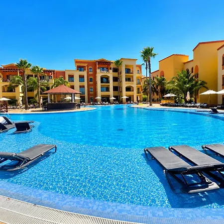 Residences - Pools - Gym - 6 Pax Apartment