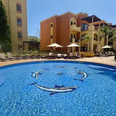 Апартаменты Residences - Pools - Gym - 6 Pax *