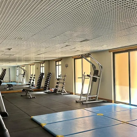 Residences - Pools - Gym - 6 Pax