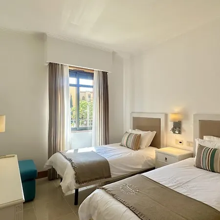 Апартаменты Residences - Pools - Gym - 6 Pax